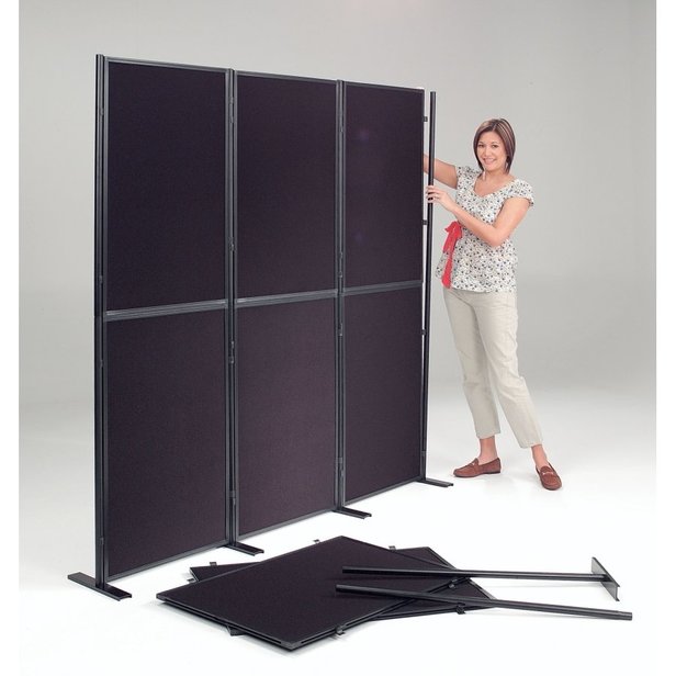 Supporting image for Lightweight 10 Panel Pole & Panel Display System - image #2